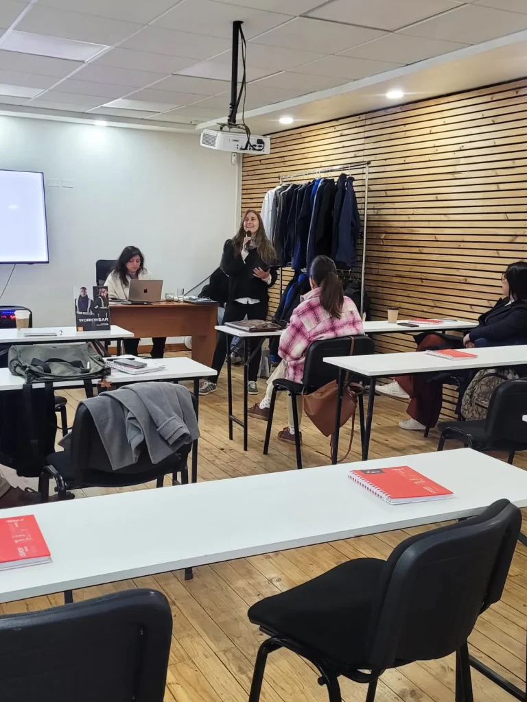 Cultura de equipo USHOP: jornada de capacitación comercial